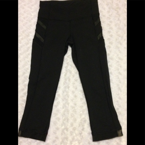 lululemon athletica Pants - Lululemon Crop Leggings